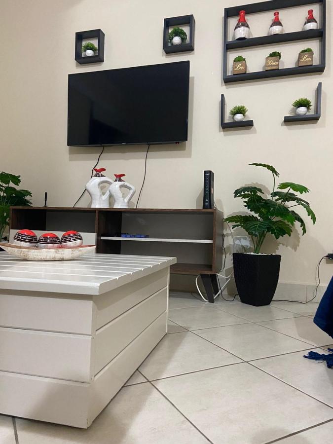 Encantador No Guarujá, Da Enseada - Apenas 600m Da ! Apartamento *