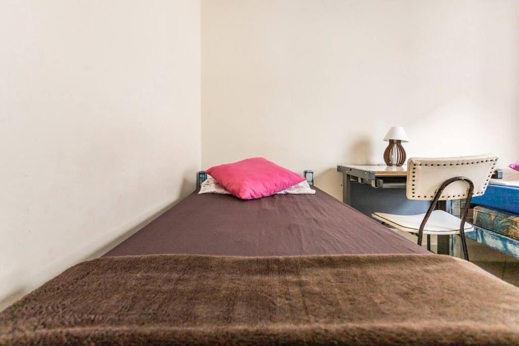 Encantador No Guarujá, Da Enseada - Apenas 600m Da ! Apartamento *