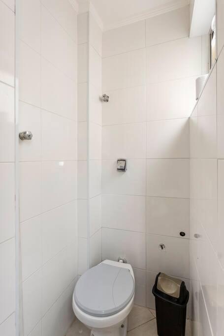 Encantador No Guarujá, Da Enseada - Apenas 600m Da ! Apartamento *