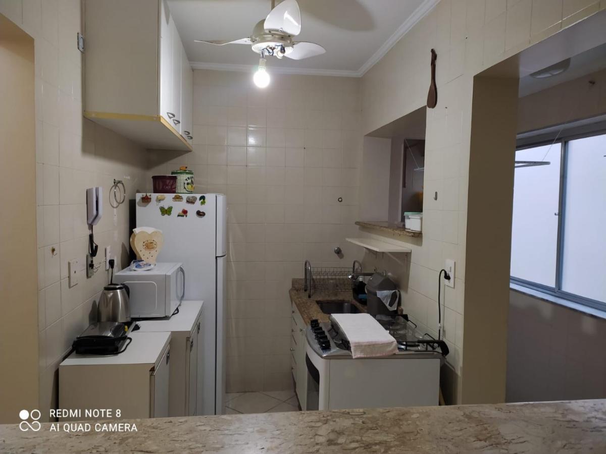 Encantador No Guaruja, Da Enseada - Apenas 600m Da ! Apartment Guaruja
